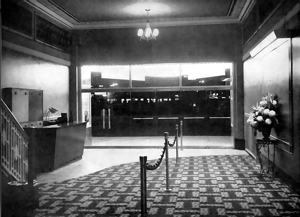 Madison Theatre - Lobby (newer photo)